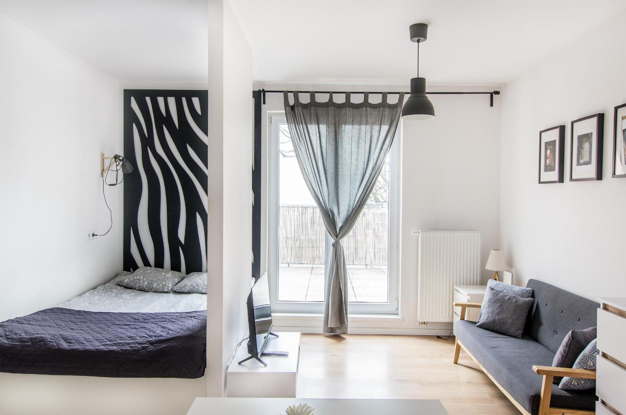 White With Terrace *